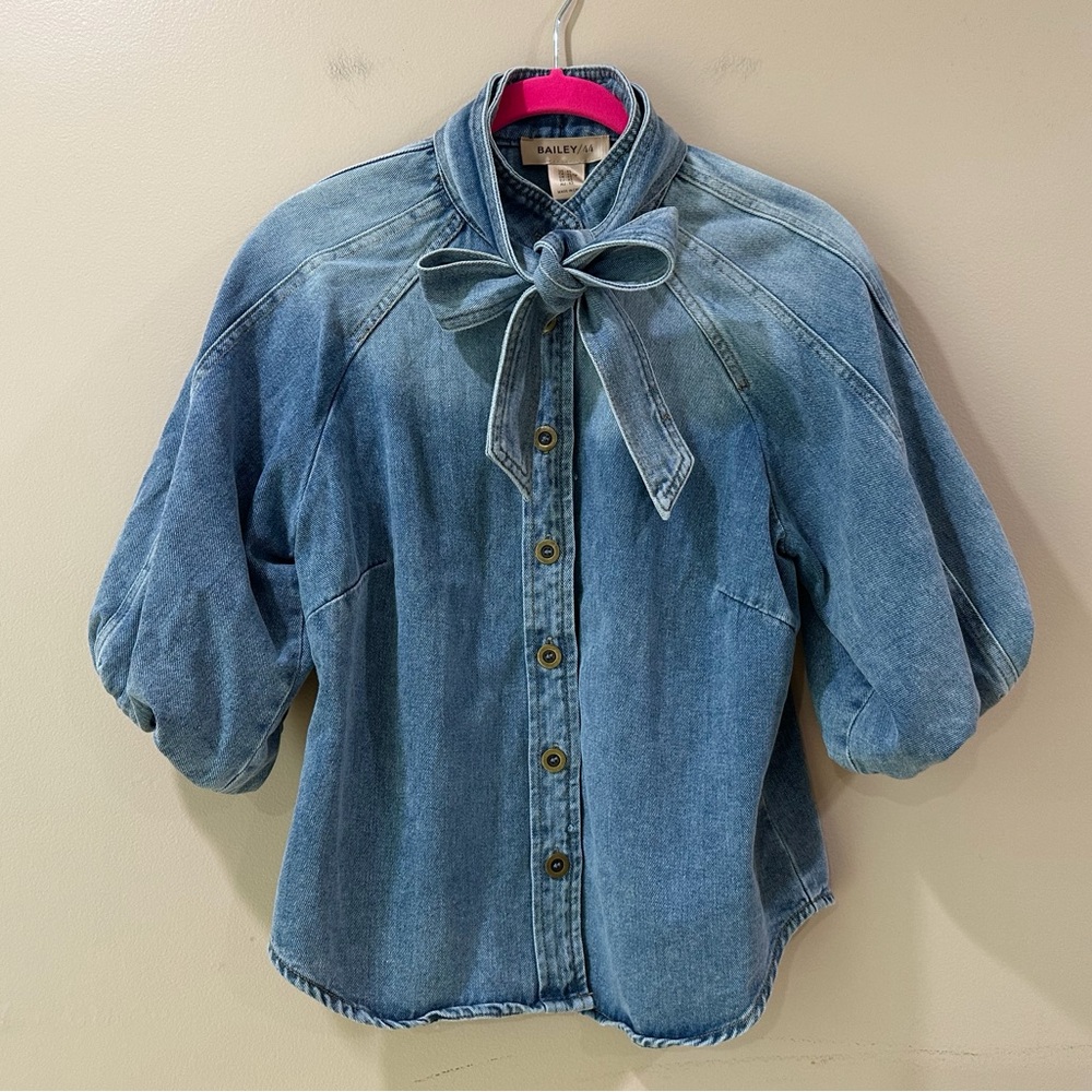 NEW Bailey 44 Blue Puff Sleeve Denim Button Down Crop Top Shirt Women's XS